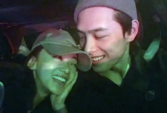 吴谨言官宣爱情洪尧晒与吴谨言亲密照后删除像极了爱情