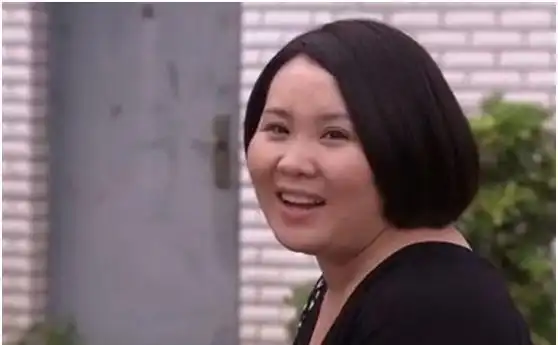 乡村爱情谢兰晒近况女儿专挑爸妈优点长刘能豪宅遭人羡