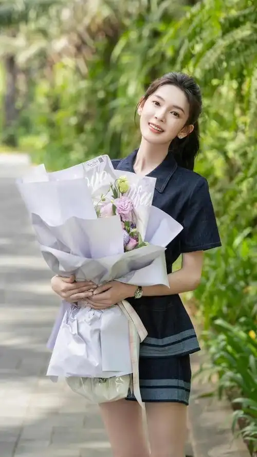 回顾脸与身高不配的6位女星看脸1米5看腿1米7长相太压个子了