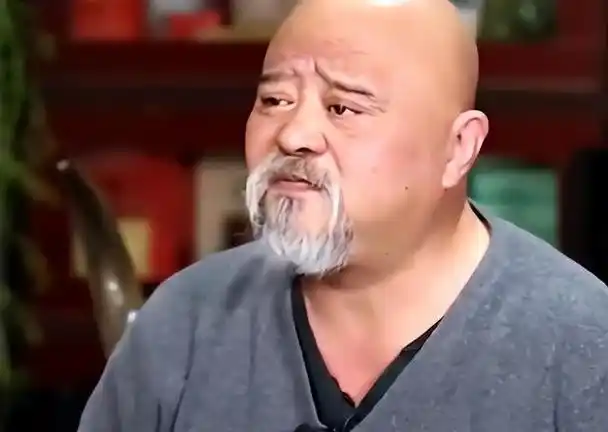 每天2包烟8两酒,68岁的"老戏骨"李琦,如今身体状况令人堪忧