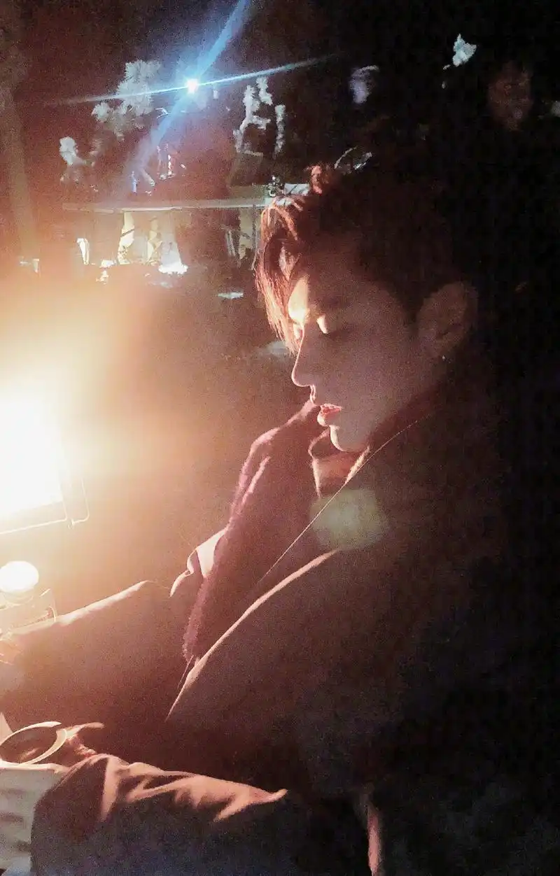 [吴亦凡] 品品吴亦凡的五官艺术:名品鼻精致立体上演侧颜杀