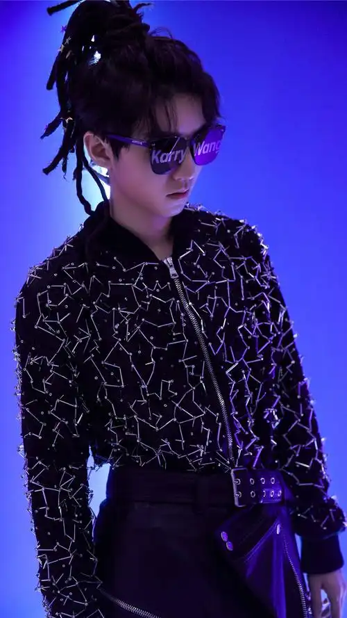 帅气王俊凯图片手机壁纸