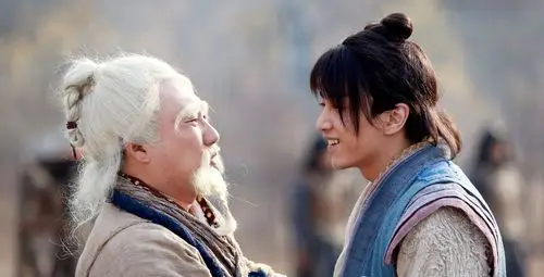 神雕侠侣中,金轮法王在绝情谷力战三绝,周伯通一人还拿不下他?