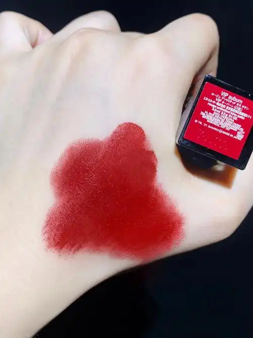 植村秀×hello kitty2021圣诞限定787415#蜜豆绯红  微光宝石红