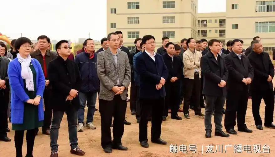 深圳宝安对口帮扶龙川指挥部总指挥张百松,县委常委,县委办主任谢文丰