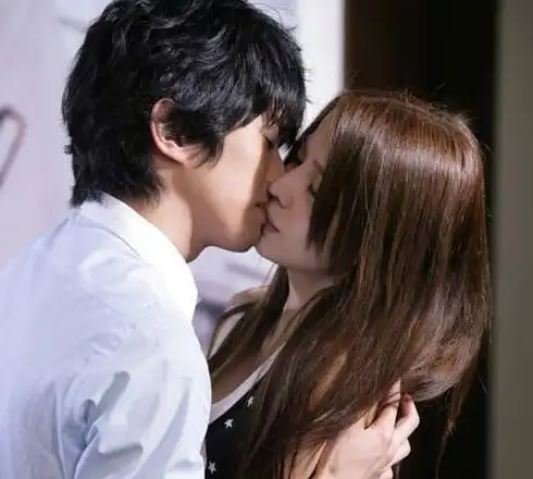 私密照之后,王心凌绯闻一度高涨,传闻张栋梁是王心凌老公是真的吗?