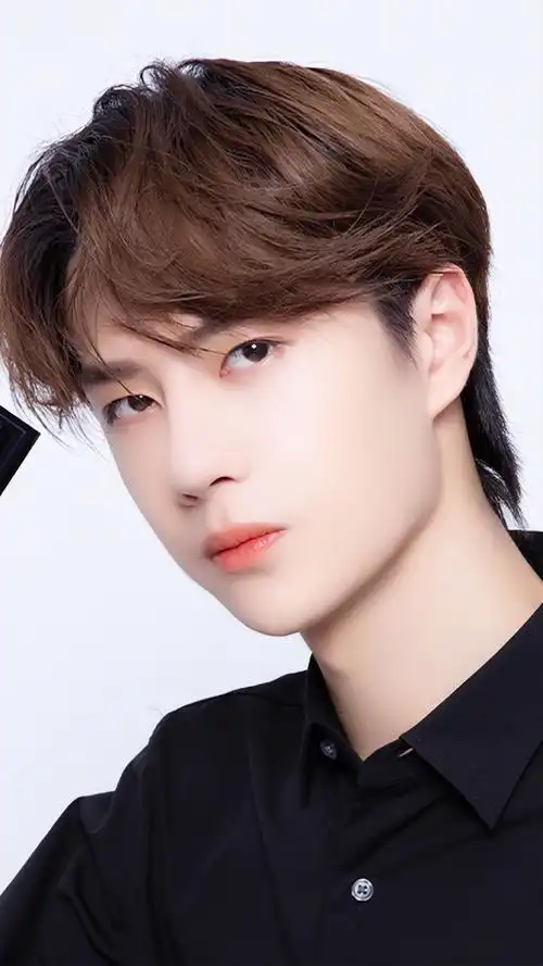 【王一博】【美图】想做你的皮卡丘-doki-腾讯视频