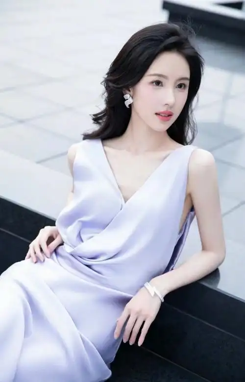 玉剑美人陈都灵##陈都灵跨次元仙气