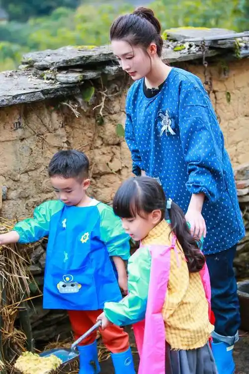 李沁爸爸去哪儿