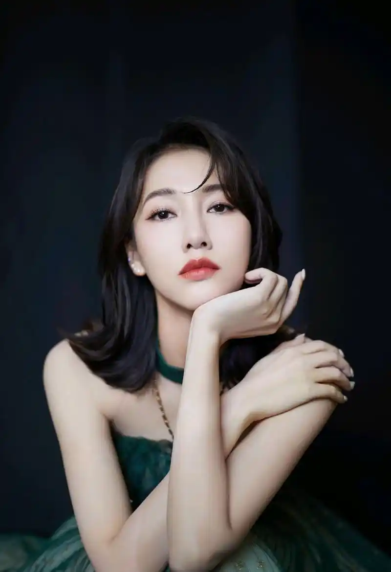 明星写真美图|弦子