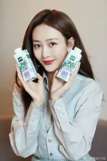 王鸥春日限定照# pick王鸥同款金典新品[色.