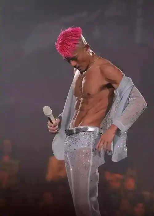 原创娱乐圈男明星的腹肌照哪一位是你喜欢的菜