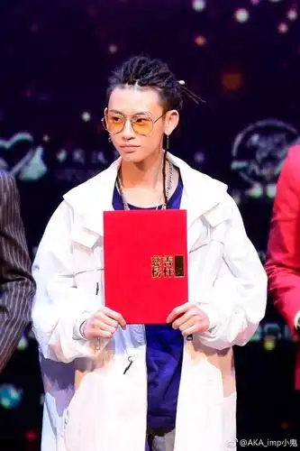 lil ghost小鬼/王琳凯/_张摆摆