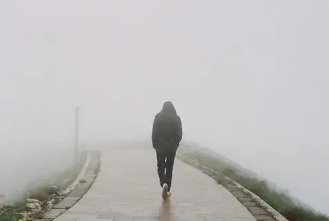 独自一人喝酒伤感照片独酌无相亲