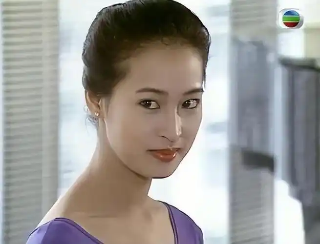 黎美娴作为古装皇后,她的古装很是经典,你看了还想看,为何呢?