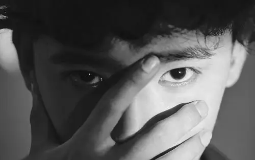 摩登兄弟刘宇宁图片壁纸