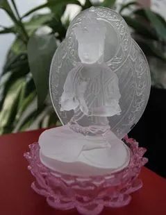 佛教圣物供养礼拜 大日如来琉璃佛 莲花坐像 白色