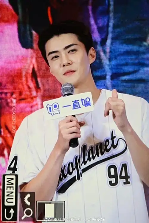 exo青岛签售会生图