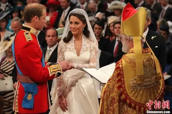 英国王室世纪婚礼 威廉王子迎娶平民王妃(47)