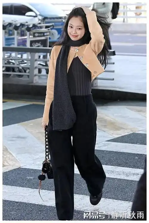 blackpink情况动荡jennie机场现泪痕引关注