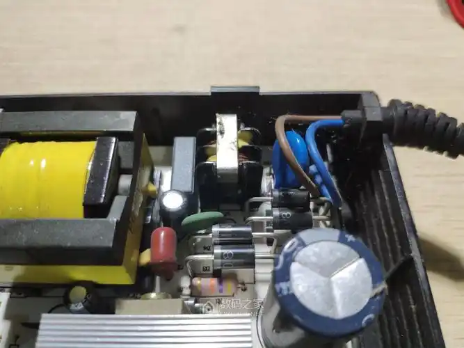 x折腾拆修爱玛电动车充电器48v20ah的