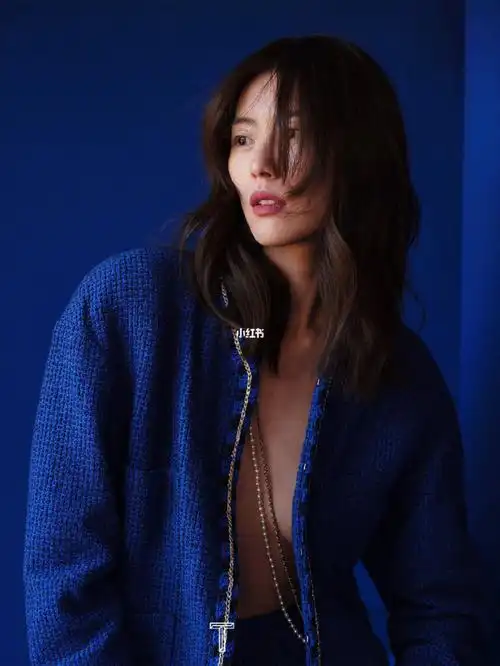 刘雯拍摄《t magazine》中国版2021年三月刊_刘雯_大表姐_娱乐_明星