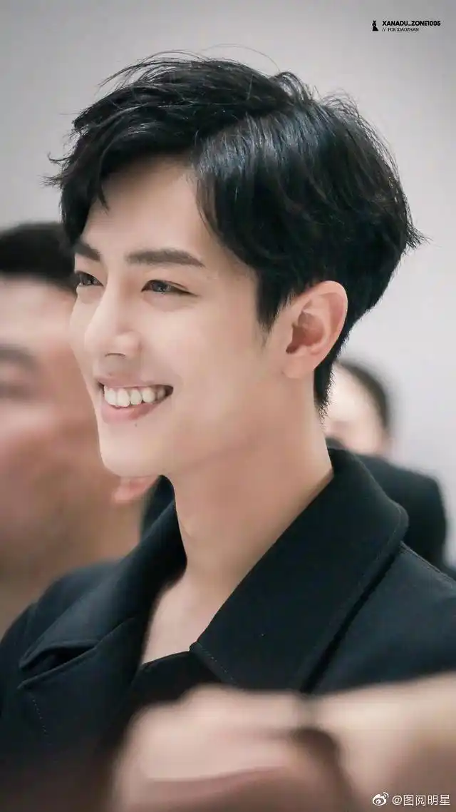 肖战神仙笑容合集,最后一张美颜暴击,看完我真的心动了