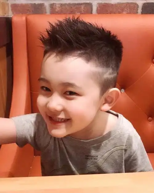 2一6岁男宝宝发型寸头有哪些这几款帅气又俏皮更适合夏天
