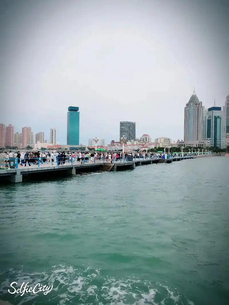 青岛海景沙滩,只有照片能记录这份珍贵  - 抖音