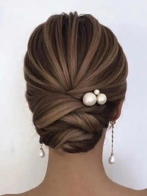 新娘造型  #我要学化妆  #零基础学化妆  #编发盘发  #发型  #发型