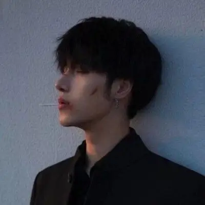 男生qq霸气冷酷头像