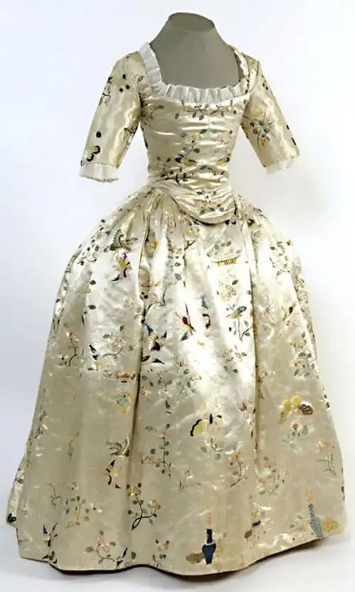 奢华宫廷范儿——欧洲古代服饰