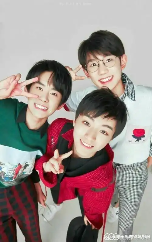 来自泡泡圈:                                      tfboys 浏览