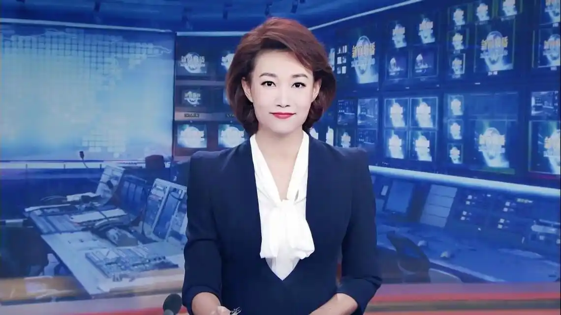 如果不合格,李梓萌怎么可能成为央视主持人,特别是成为《新闻联播》的