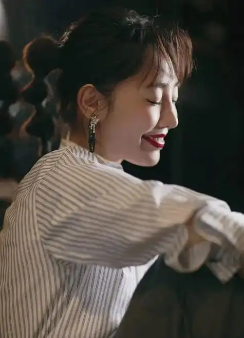 白百何再掀波澜新曝猛料胜过当年一指弹粉丝真是少见多怪