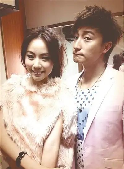 方力申邓丽欣 共你相识三千天我无名无姓