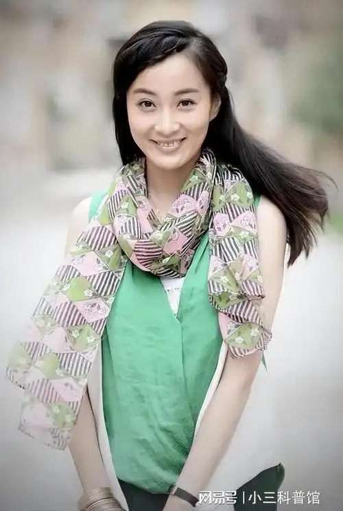 前任花五亿娶他闺蜜,出道18年里换过4次名字,如今40岁仍然单身