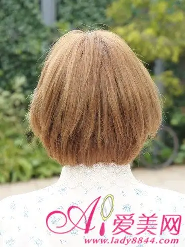 修颜波波头再度风靡 和"大脸妹"再见(1)_时尚_光明网(组图)