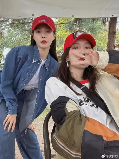 沈梦辰凌晨晒合照为孟佳庆生##好羡慕沈梦辰孟佳的友谊