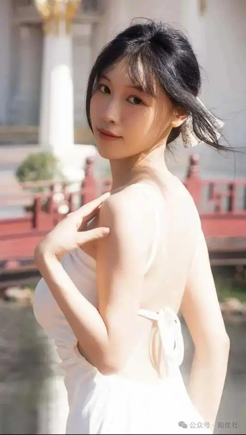 这一次,我有幸与台湾女神级演员苏畅一同踏上了这场独特的摄影之旅.