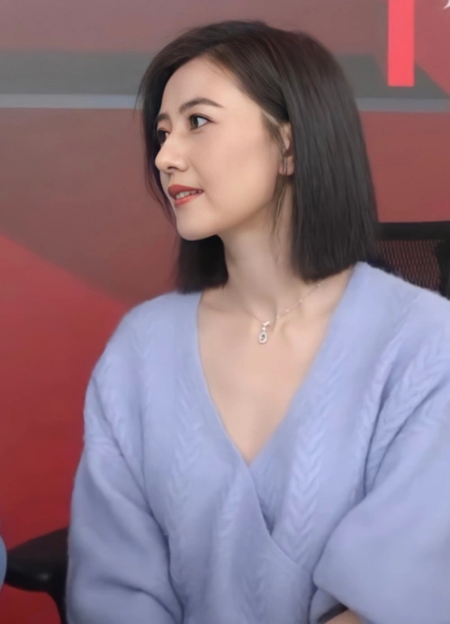 高圆圆时隔8年演女律师淦女神的私服绝了