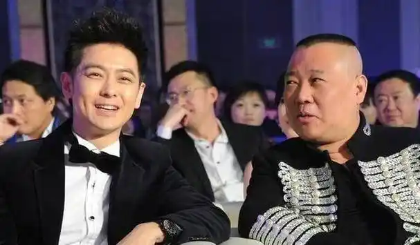 两个人郭德纲和林志颖来说吧,两个人也是经常被拿来作比较,相同的年龄