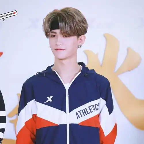 黄明昊奇妙的食光#   justin&justina 应援太棒了[米奇比心]@jjjustin