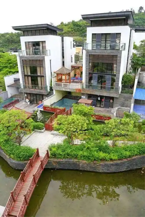 小桥流水别墅内景