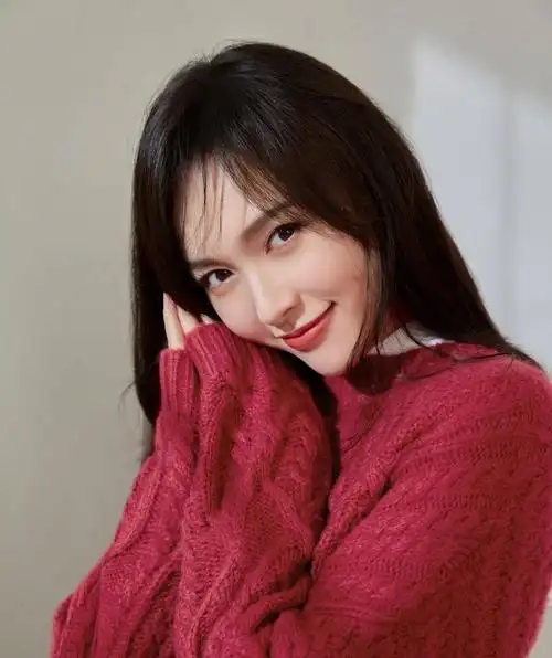 影视女星唐嫣写真特辑:甜美靓丽,优雅高贵!_举报