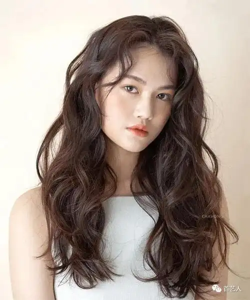 2021最流行新款卷发(卷发2021流行发型)-天晟网