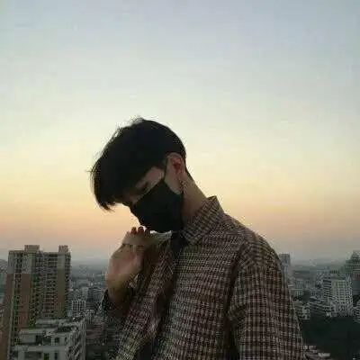 男生头像阳光帅气侧脸 久溺深海心会凉