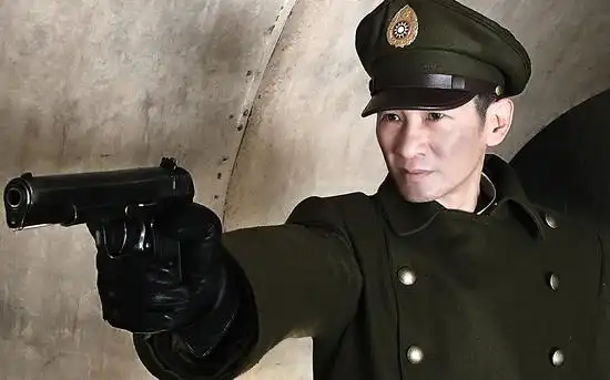 王劲松《黑土热血》以棋论英雄 不动声色内心戏足