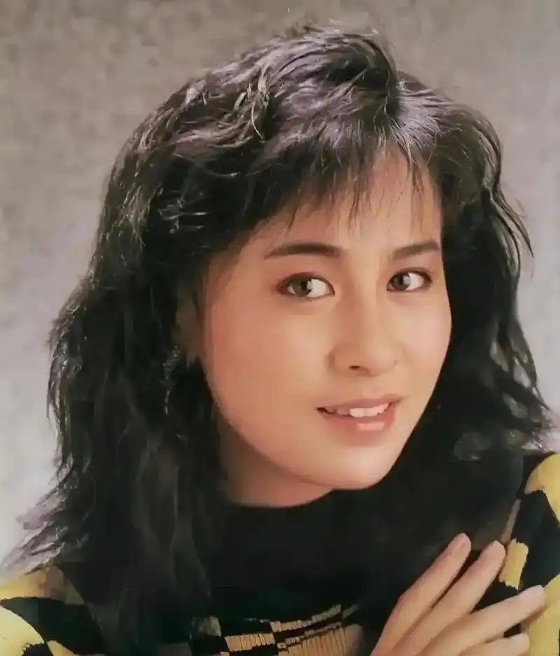 明星颜值的巅峰时刻一一刘嘉玲