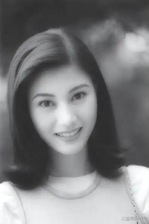 李嘉欣还是没逃过"反噬",糜烂生活几十年后,善恶报都应验了